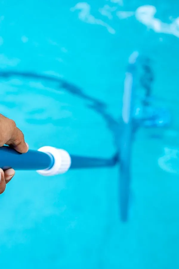 limpieza de piscinas comarruga