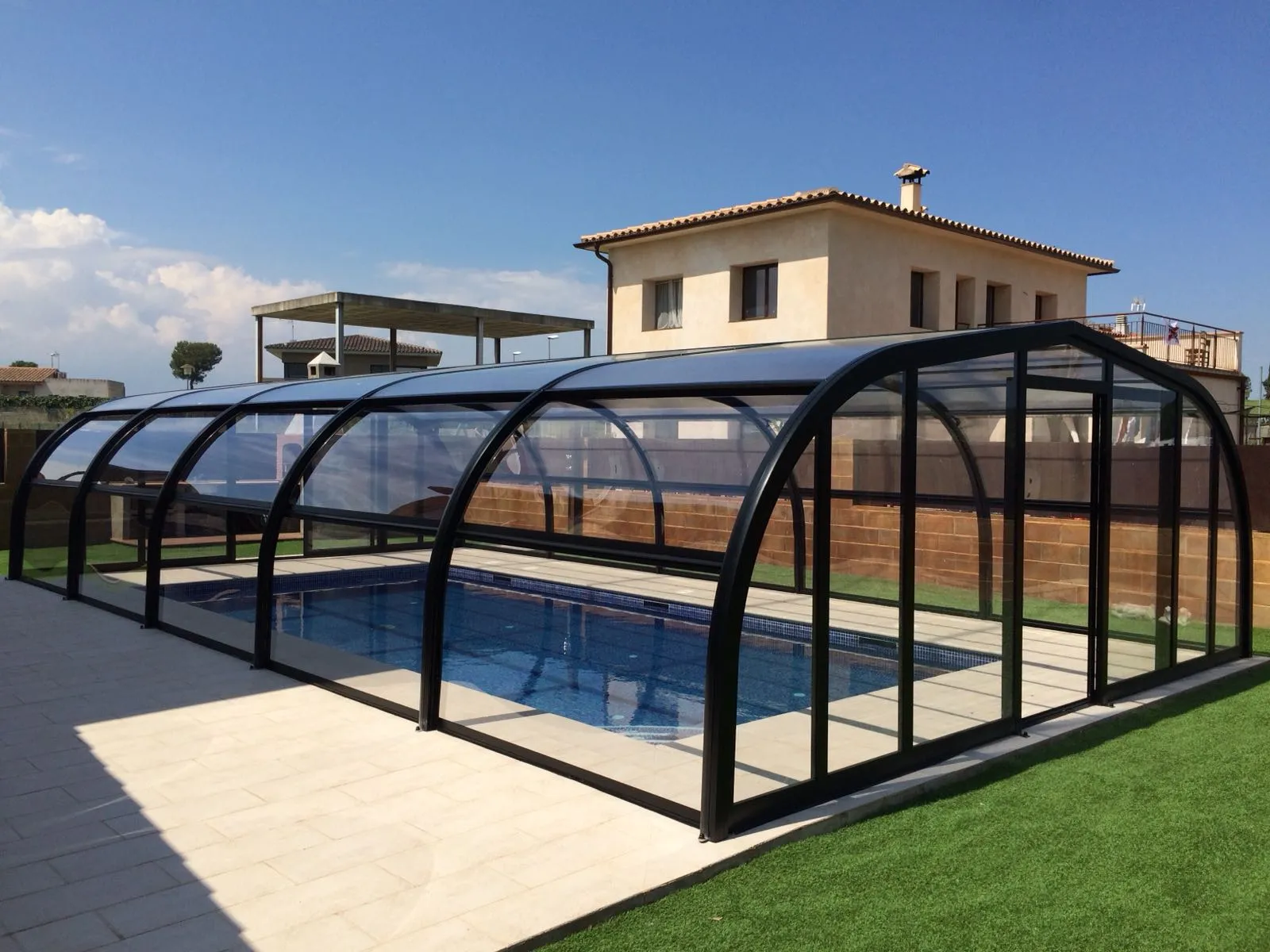 aquacare-piscinas-cubiertas-.webp